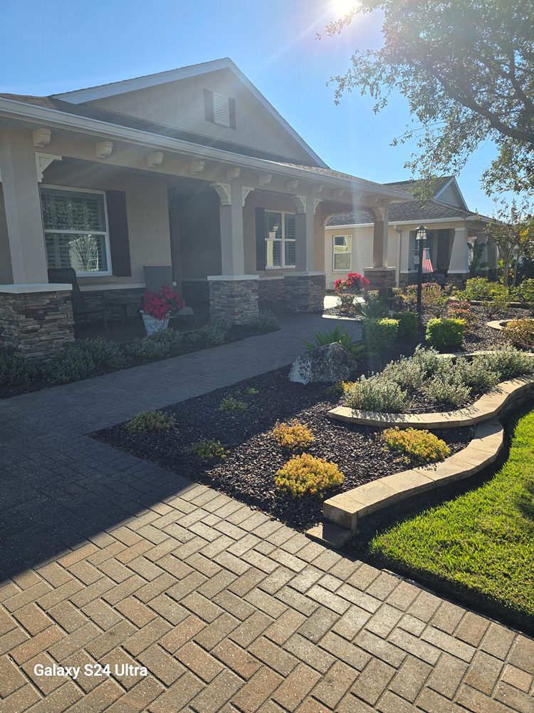 Sanding and Sealing Driveway Pavers