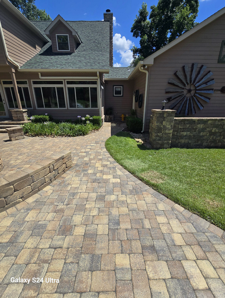 Walkway paver cleaning Tallahassee